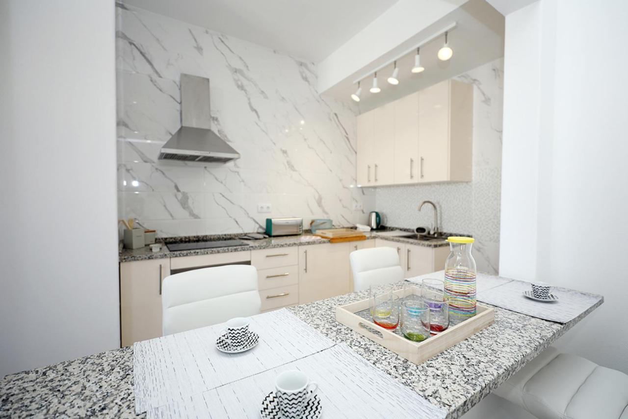 B50 - Main Square Apartment In Lagos Eksteriør bilde
